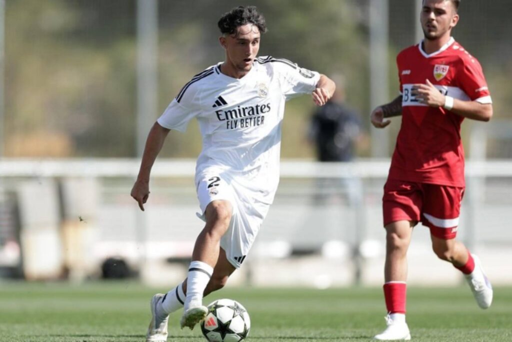 Good news: Carlo Ancelotti has found the new right-back!