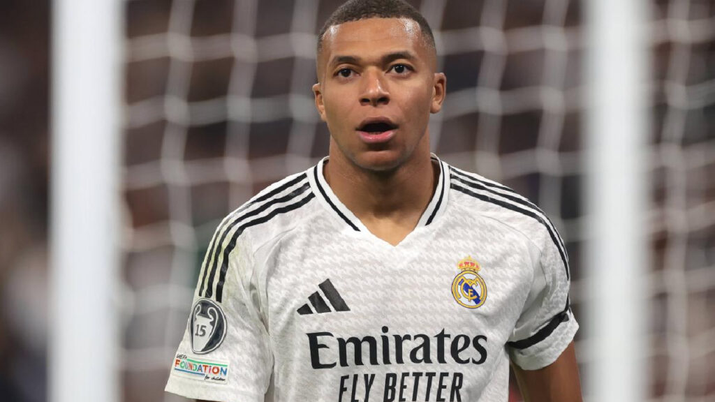 Kylian Mbappé's inner circle breaks their silence in France: "What his parents used to do…"