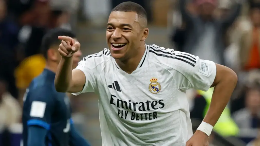 Kylian Mbappé - Vinicius Junior: Who will win the Ballon d'Or first in Madrid?