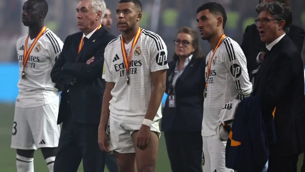 Florentino Pérez unable to sack Ancelotti? The truth emerges after the 5-2 humiliation