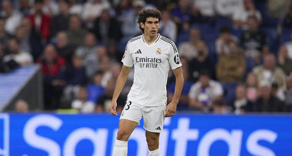 24 hours before City, Carlo Ancelotti drops a bomb on Jesús Vallejo: "I prefer to use…"
