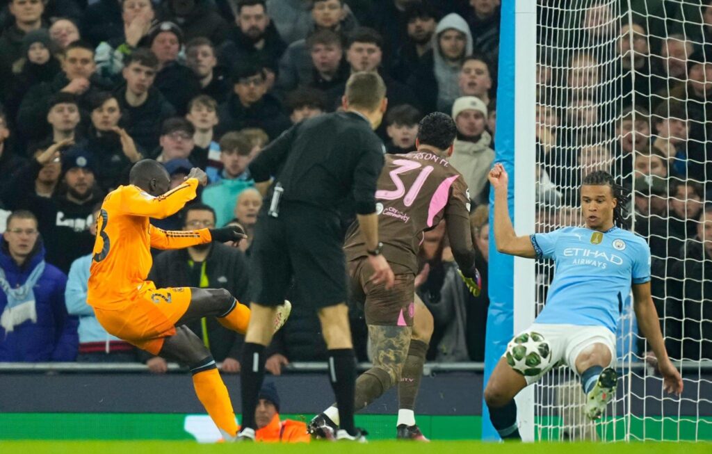 Wayne Rooney speaks out on Carlo Ancelotti after the 3-2 at City: "He would have never kept quiet"