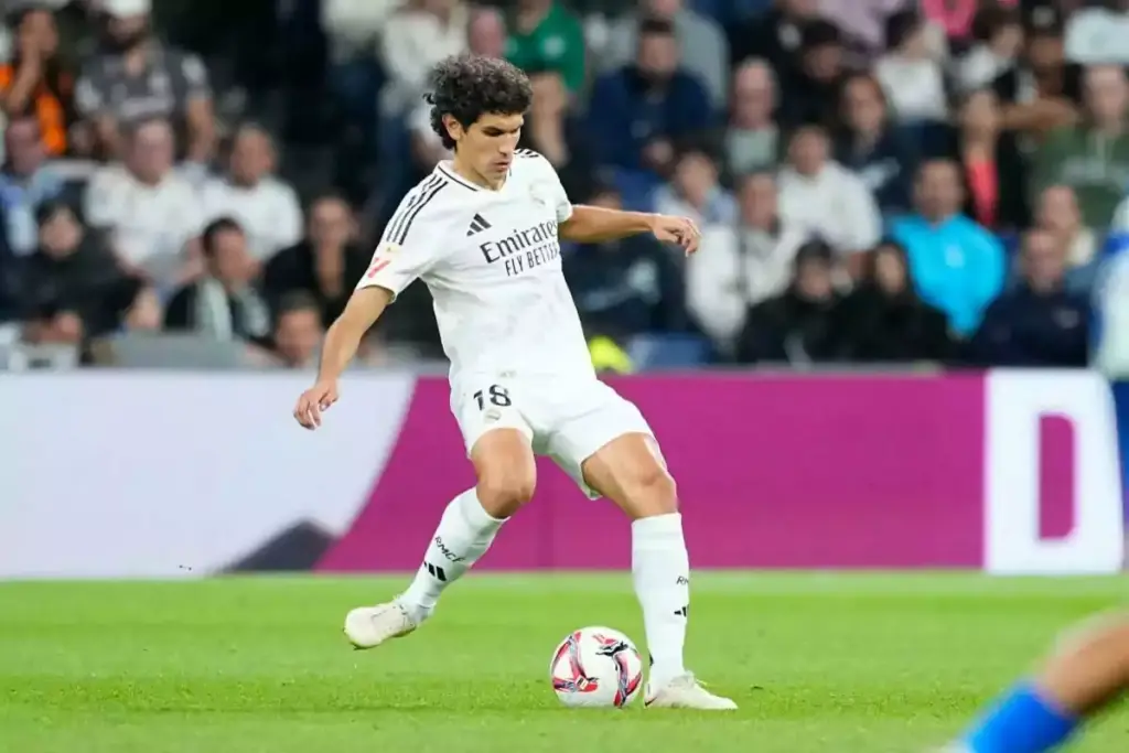 24 hours before City, Carlo Ancelotti drops a bomb on Jesús Vallejo: "I prefer to use…"