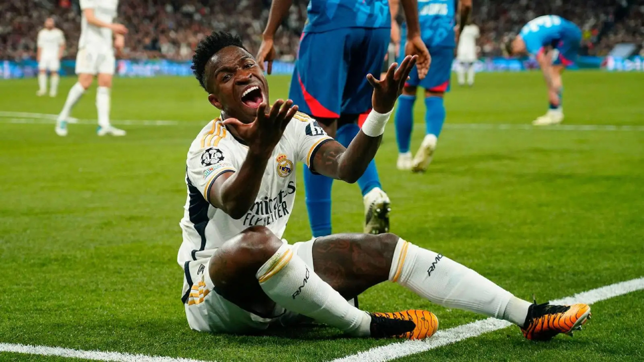 Vinicius Junior : La mauvaise nouvelle pour le Barça, 14 jours avant le Clasico