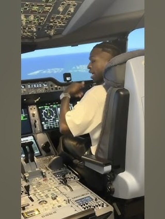 ILS VIENNENT AVEC LE CAPITAINE VINI JR ! ✈️🔥