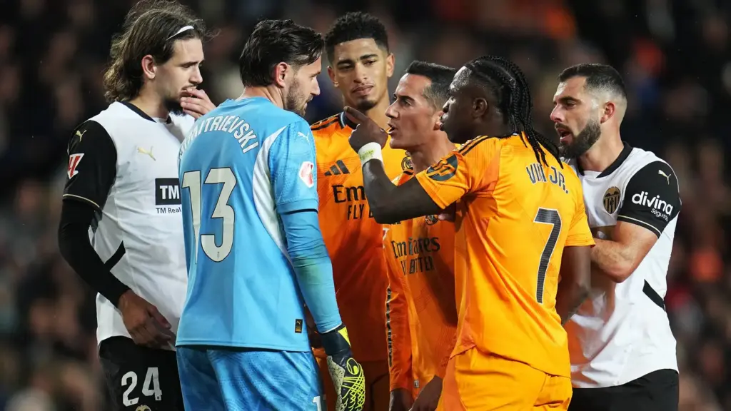 Très bouleversé par la sanction de Vinicius Junior, le Barça s'en mêle officiellement