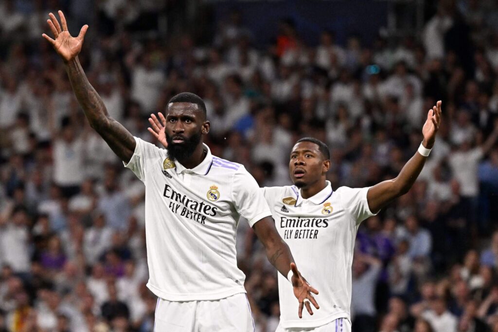 Les trois défenseurs centraux que Florentino Pérez veut unir pour 2026 : Rüdiger out !