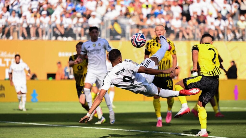 Real Madrid – PSG : Kylian Mbappé annoncé dans le onze de départ !